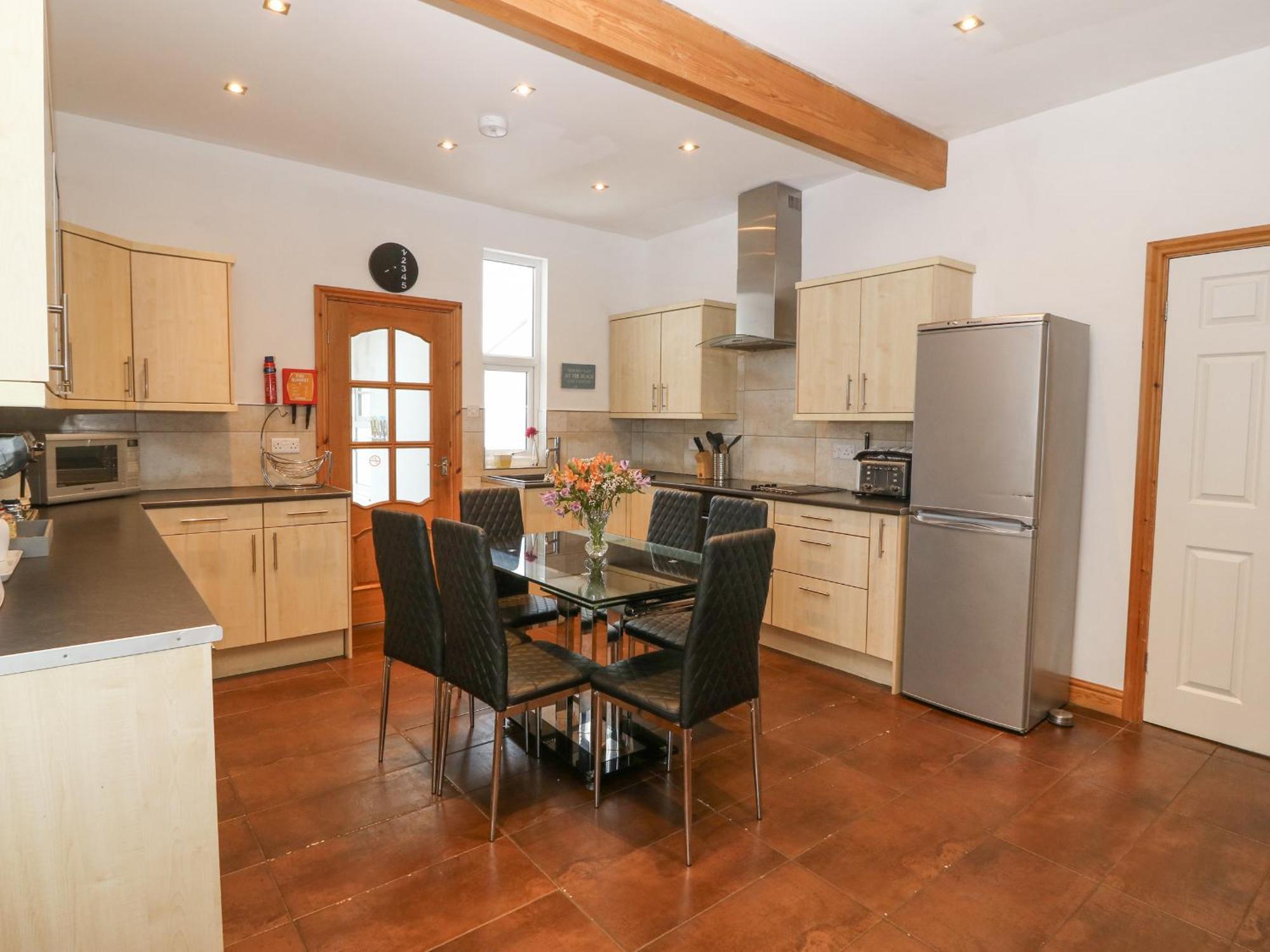 Coed Llai Vila Holyhead Exterior foto